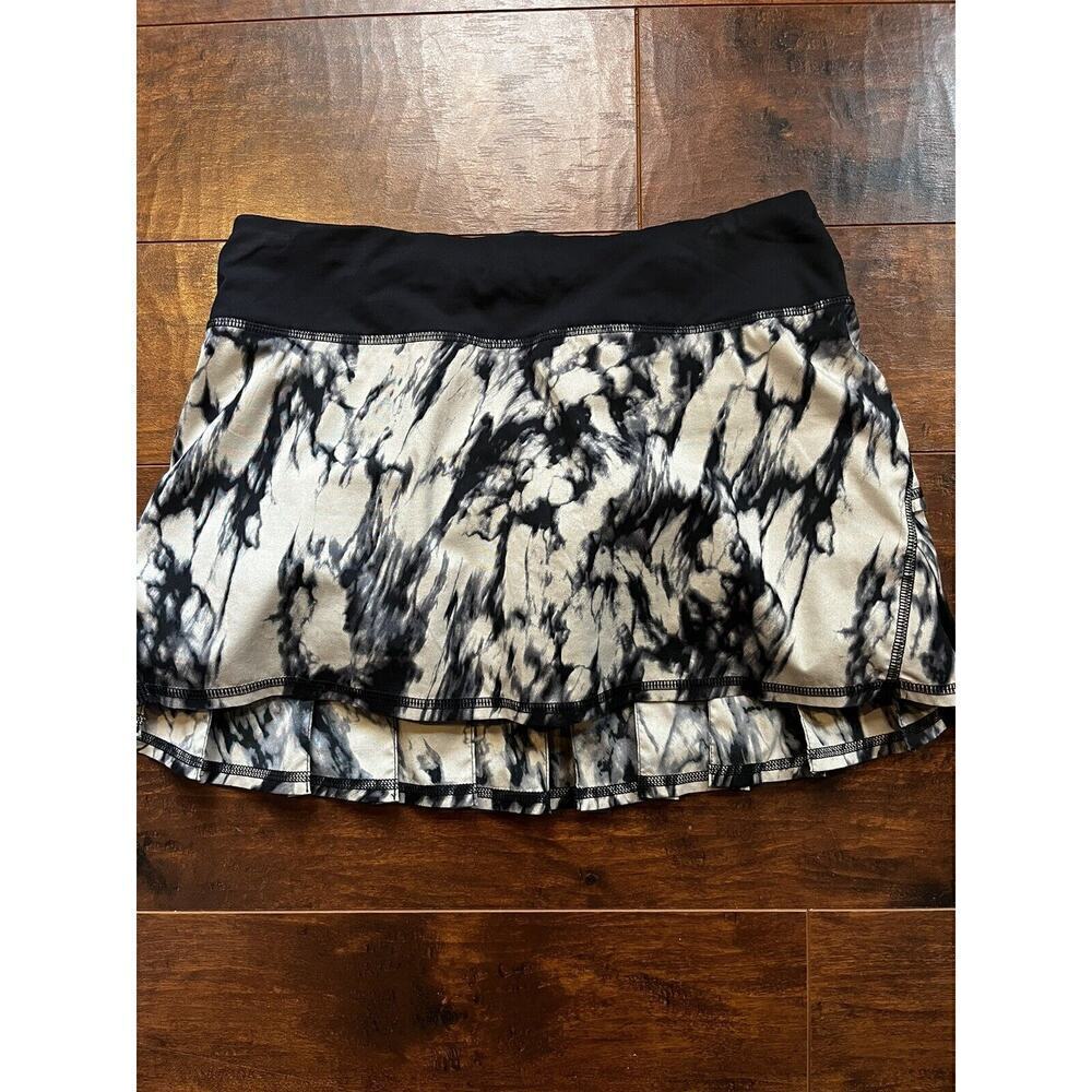 LULULEMON Rare Run Pace Setter Skirt Stretch Great Granite Black Mojave 4